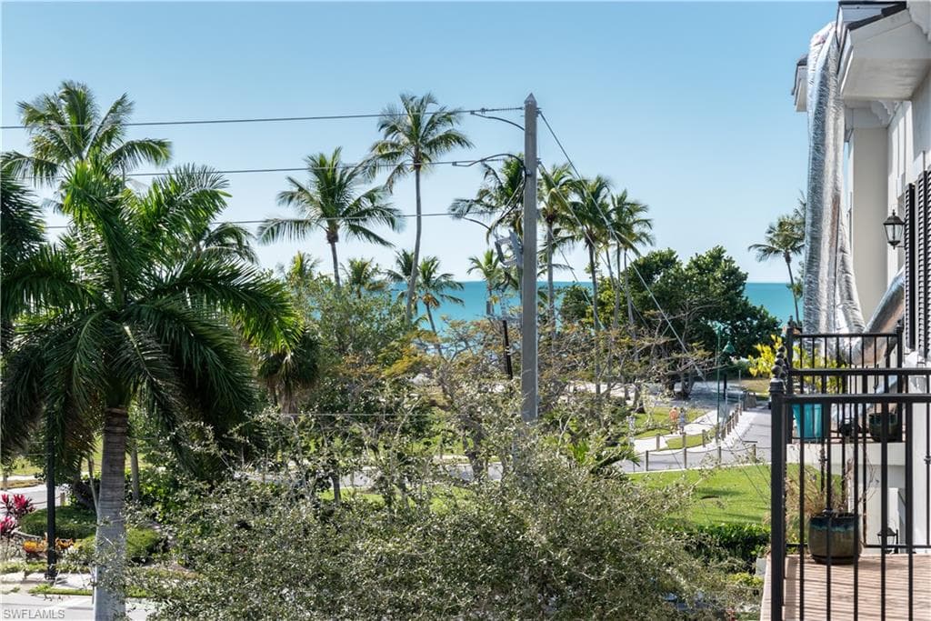 1400 Gulf Shore BLVD N 307-26