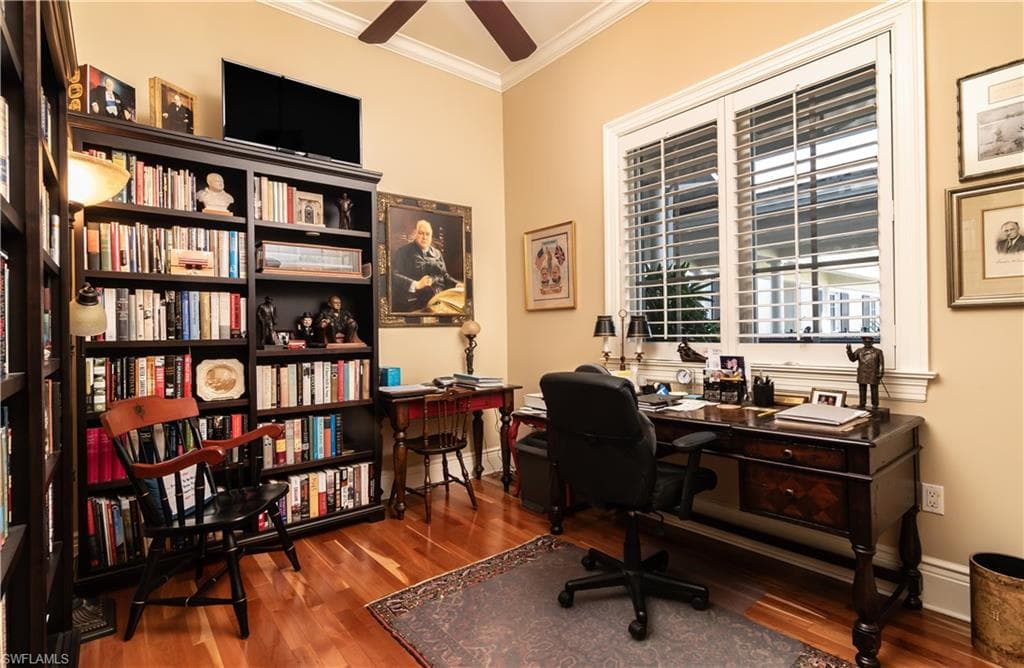 1400 Gulf Shore BLVD N 307-18