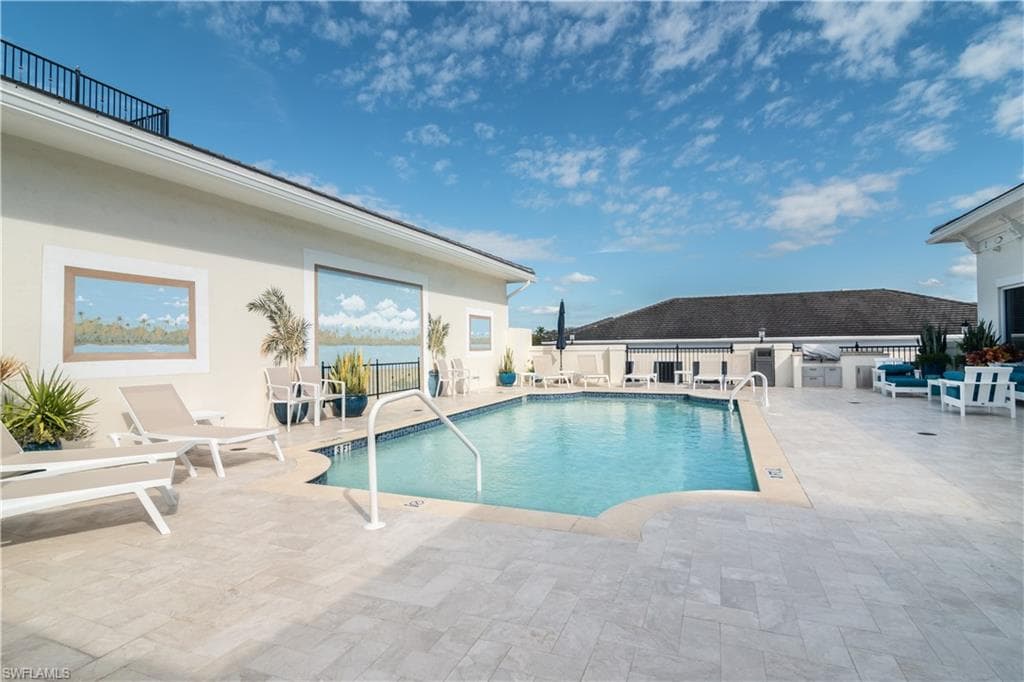 1400 Gulf Shore BLVD N 307-21