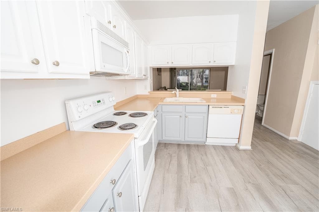 10062 Spyglass Hill LN-4