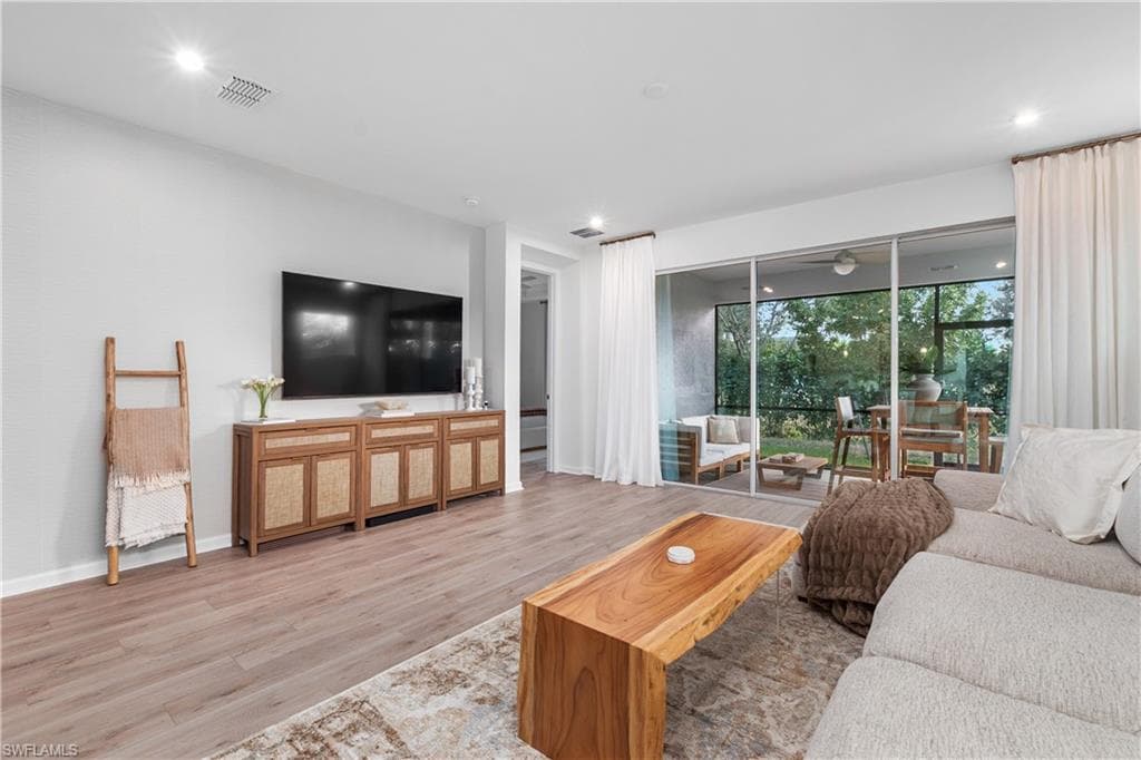 10313 Bonavie Cove DR-12