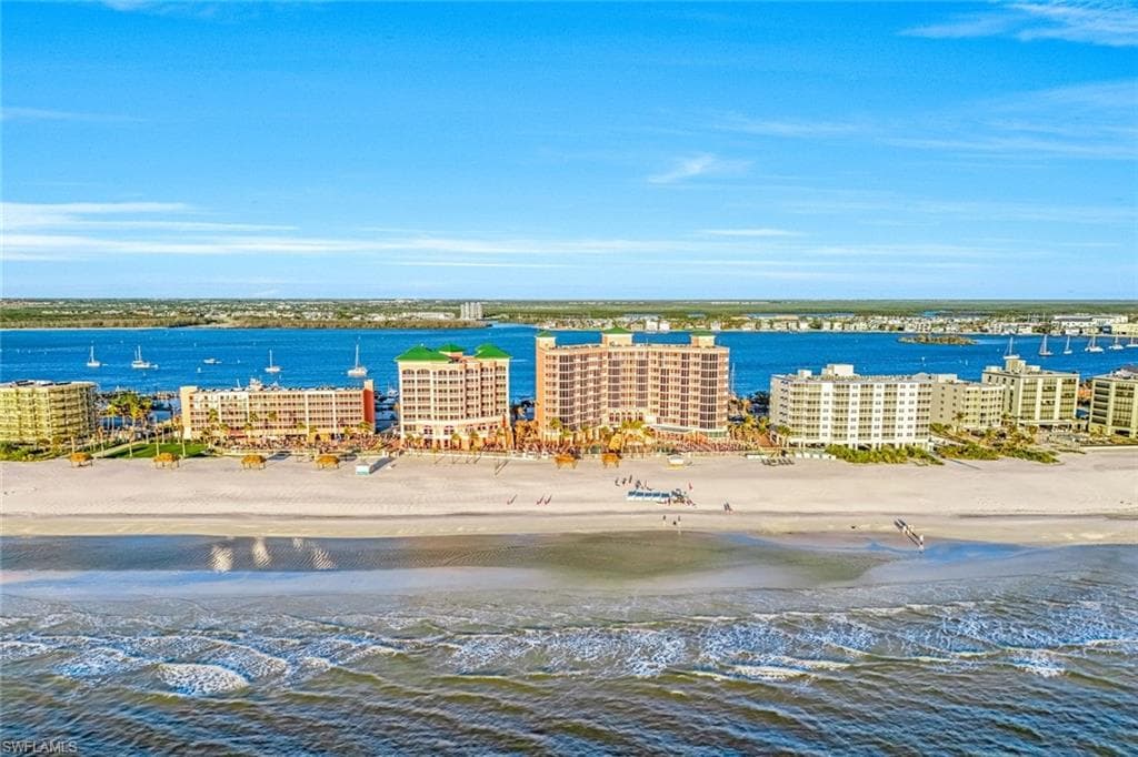 200 Estero BLVD 207-22