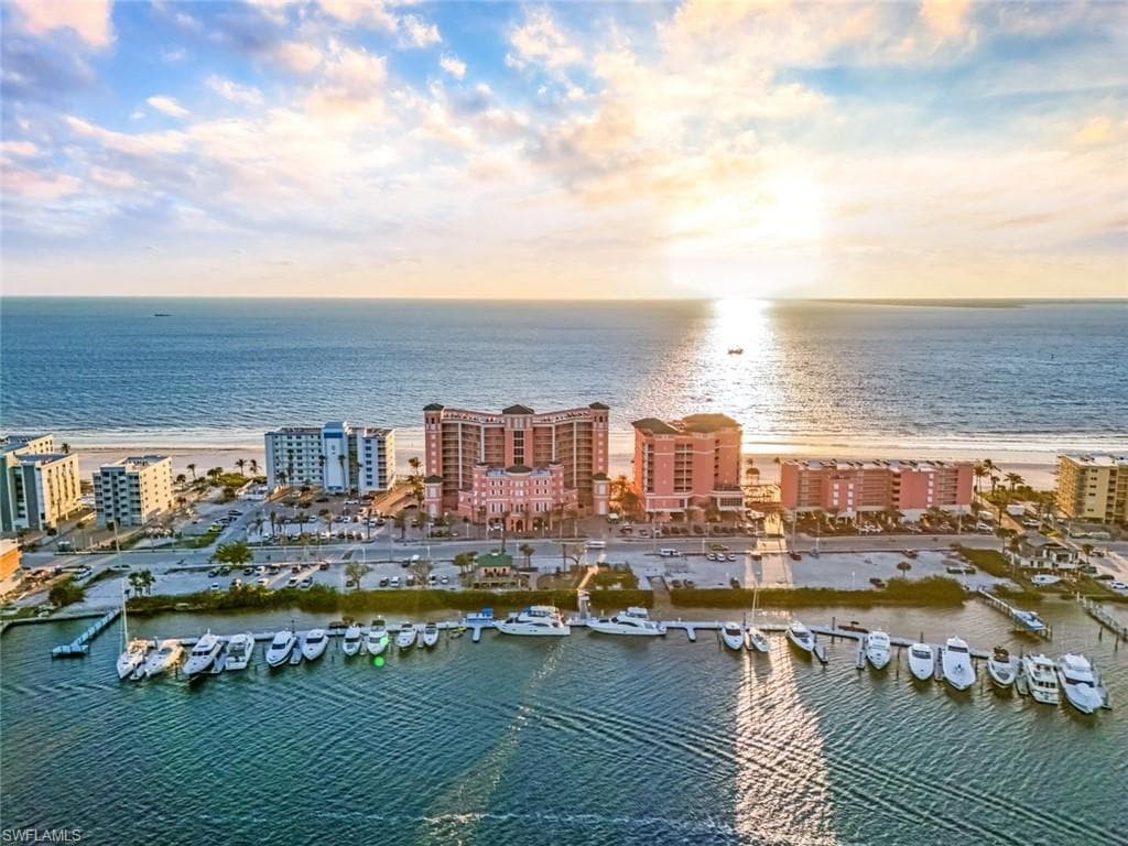 200 Estero BLVD 207-26