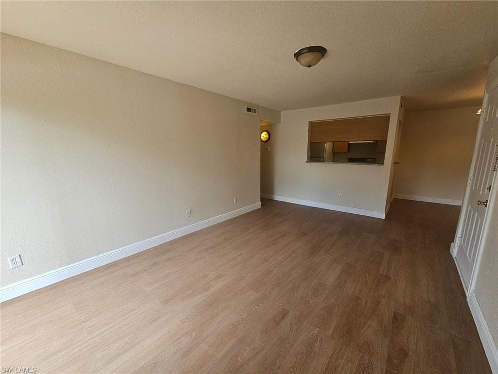 2905 Winkler AVE 713-5