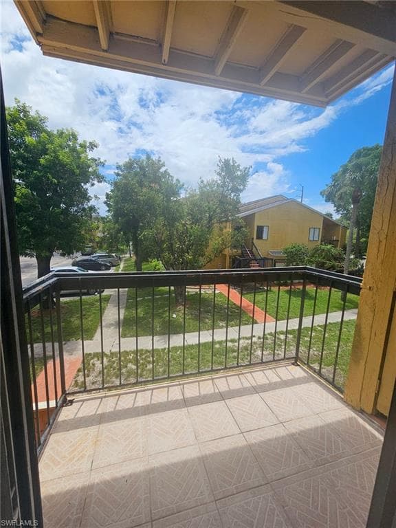 2905 Winkler AVE 713-19