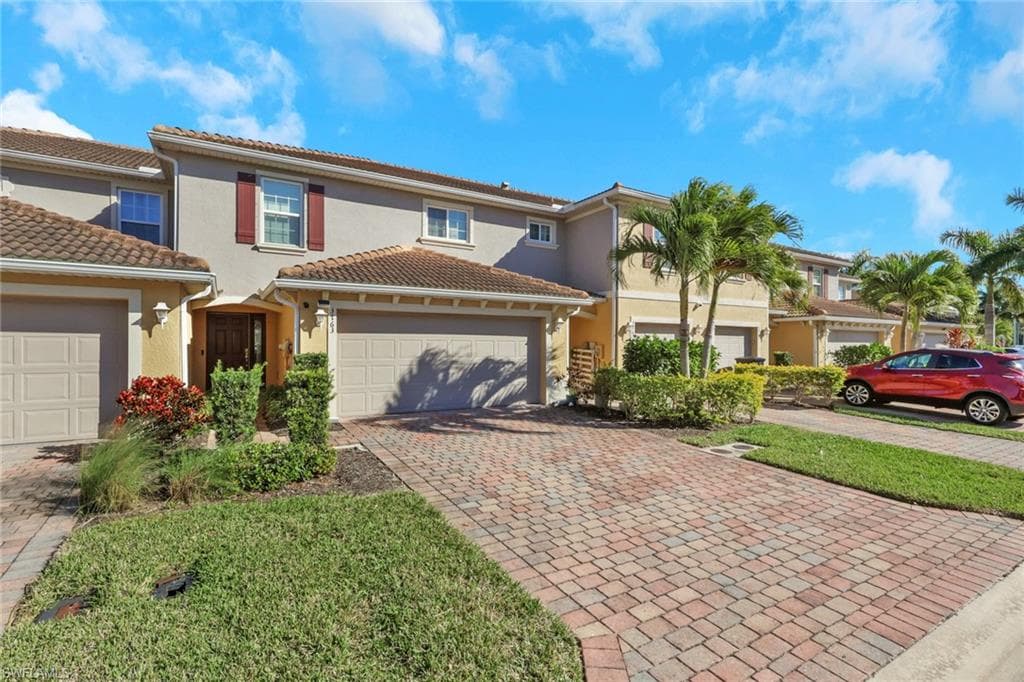 3763 Crofton CT-2