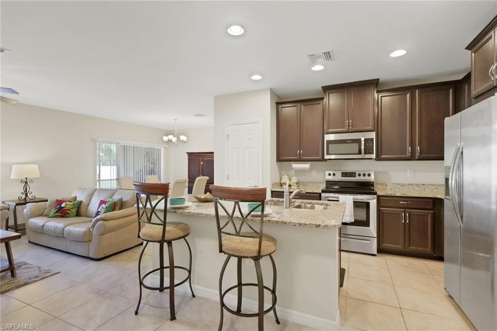 3763 Crofton CT-6