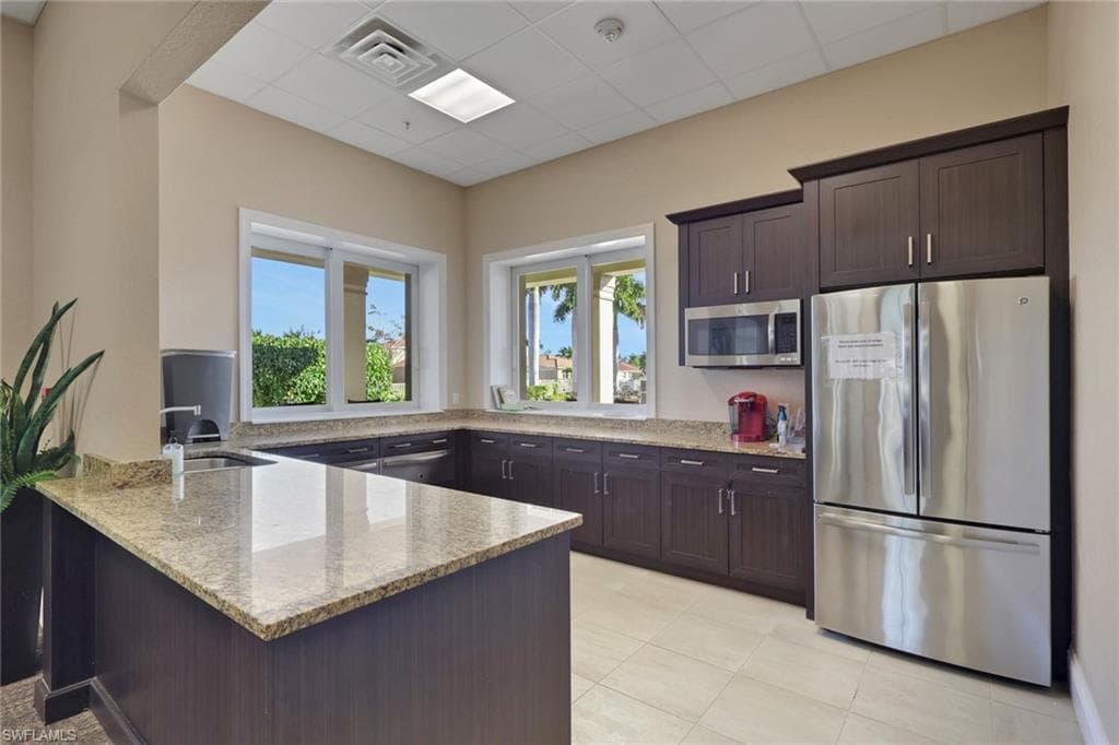 3763 Crofton CT-35