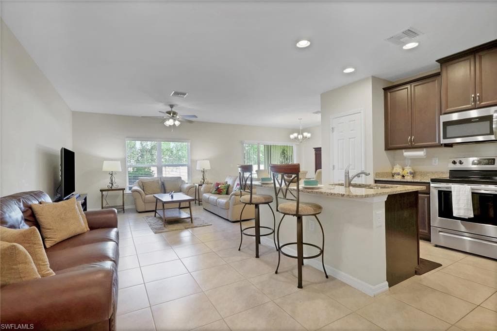 3763 Crofton CT-4