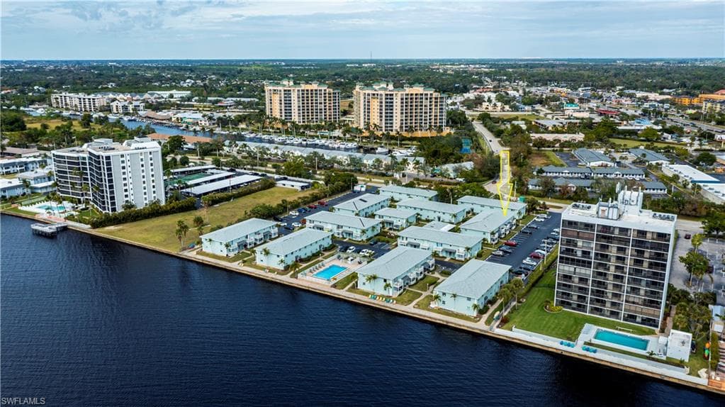 3324 N Key DR 8-6