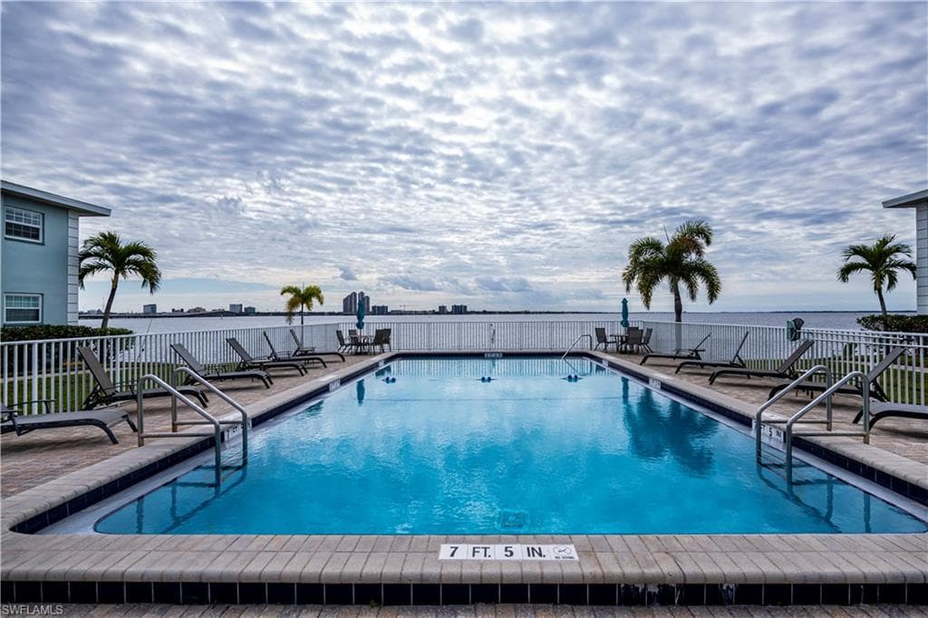 3324 N Key DR 8-42