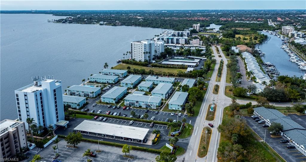 3324 N Key DR 8-9