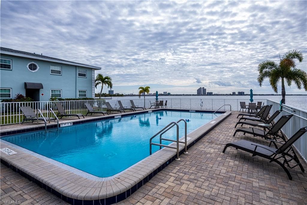 3324 N Key DR 8-44