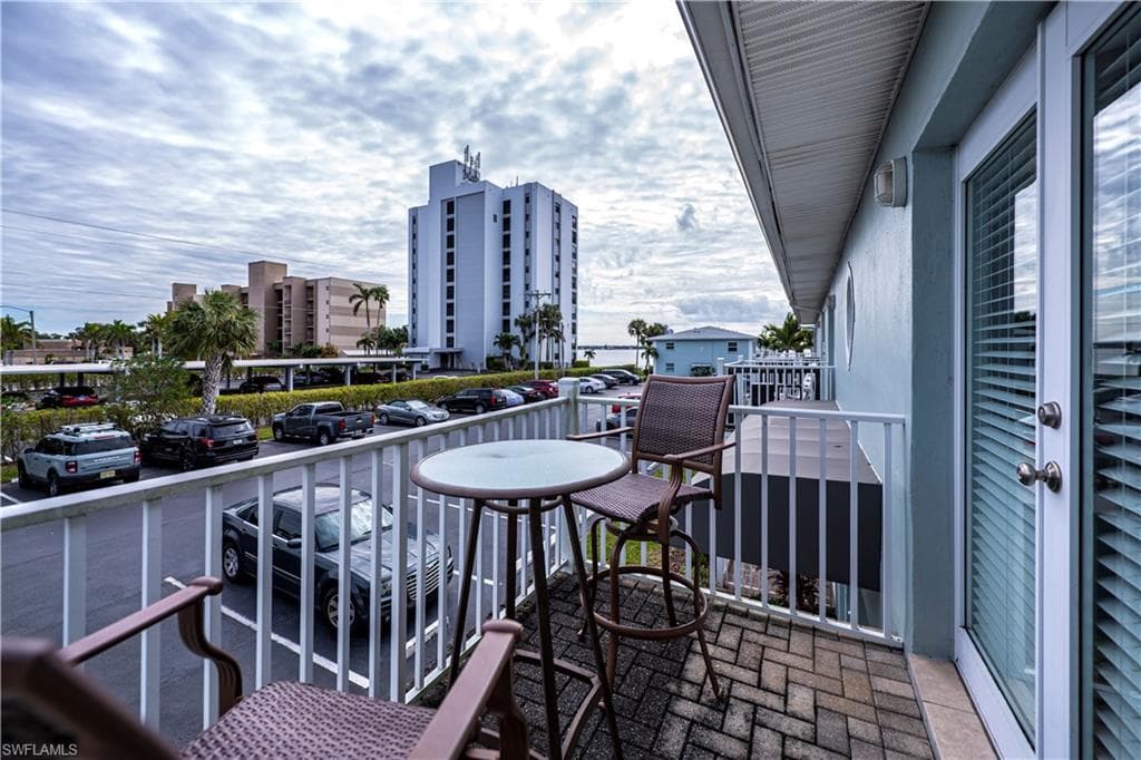 3324 N Key DR 8-39