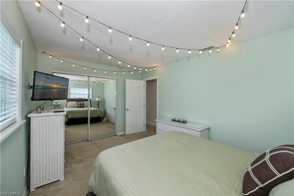 3324 N Key DR 8-29