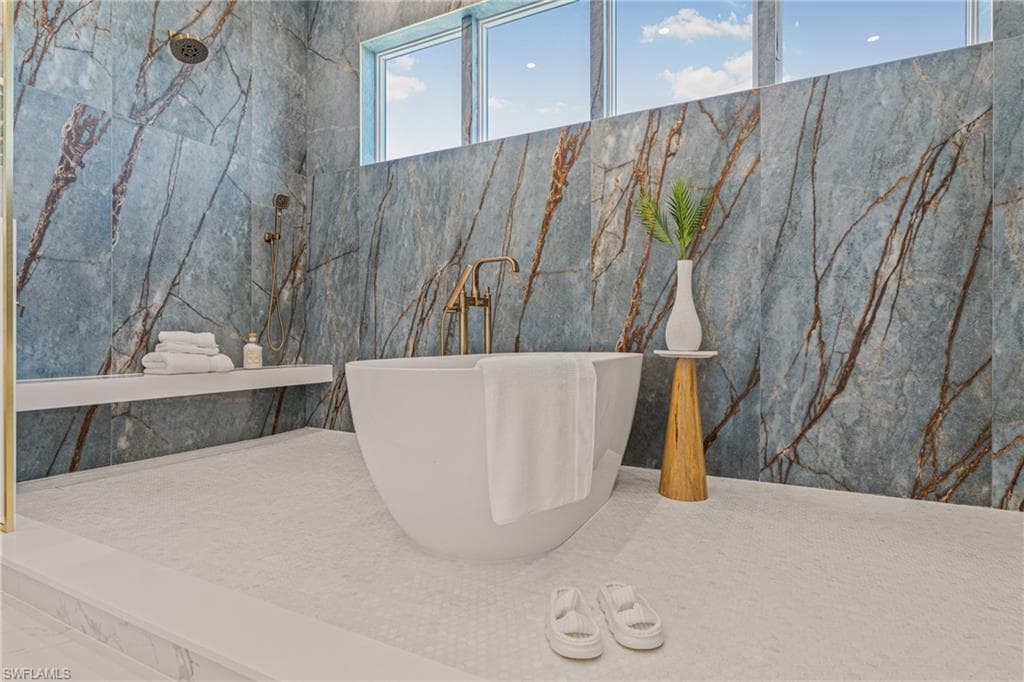 5921 Estero BLVD-19
