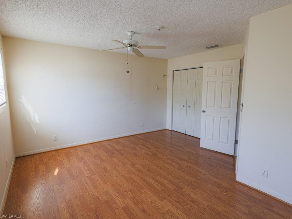 841/843 South ST-6