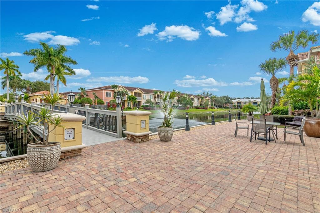 20230 Estero Gardens CIR 206-23