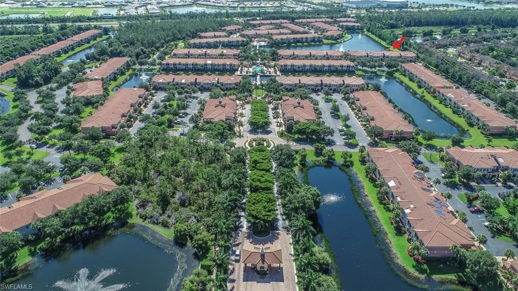 20230 Estero Gardens CIR 206-6