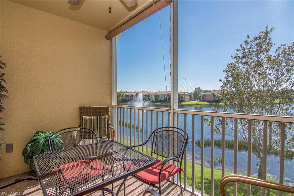 20230 Estero Gardens CIR 206-3