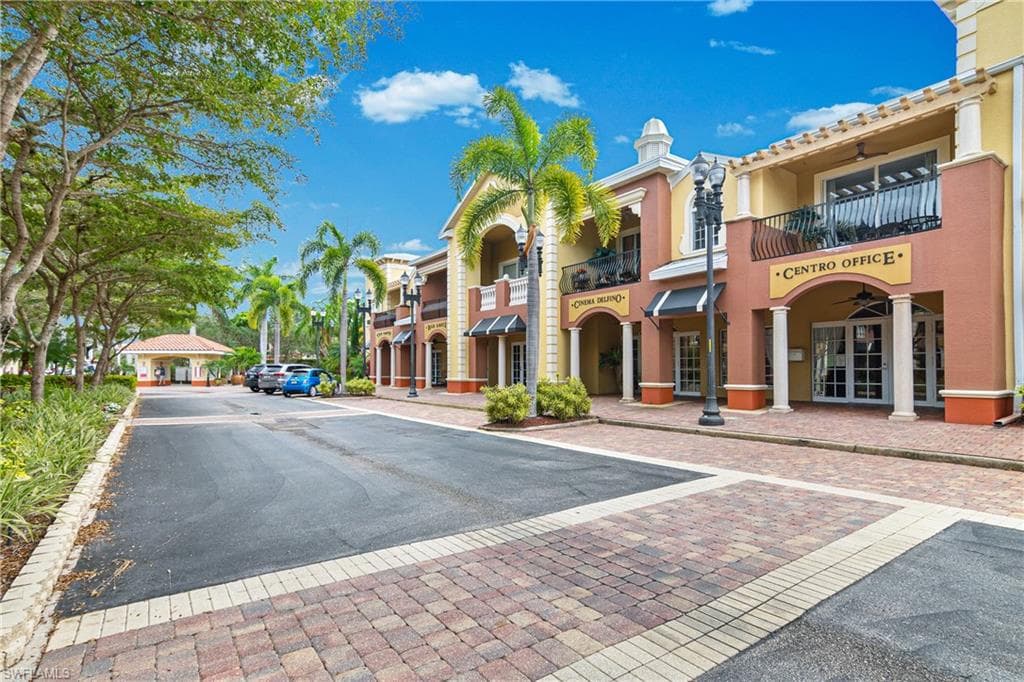 20230 Estero Gardens CIR 206-30