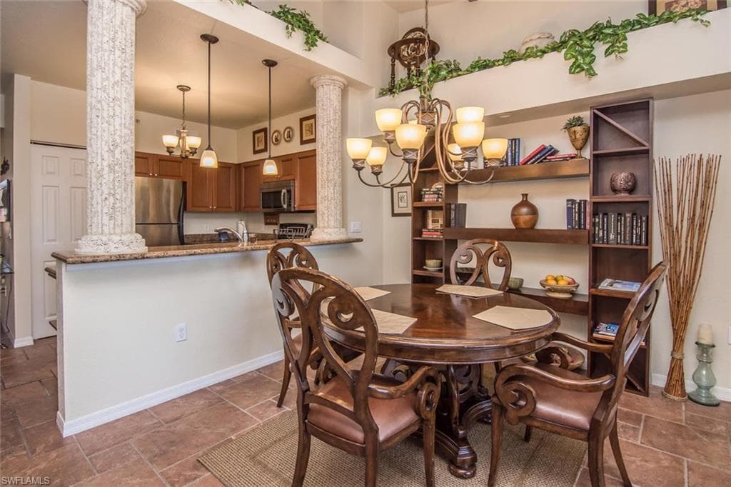 20230 Estero Gardens CIR 206-10