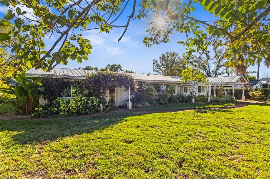 1348 Alcazar AVE-2