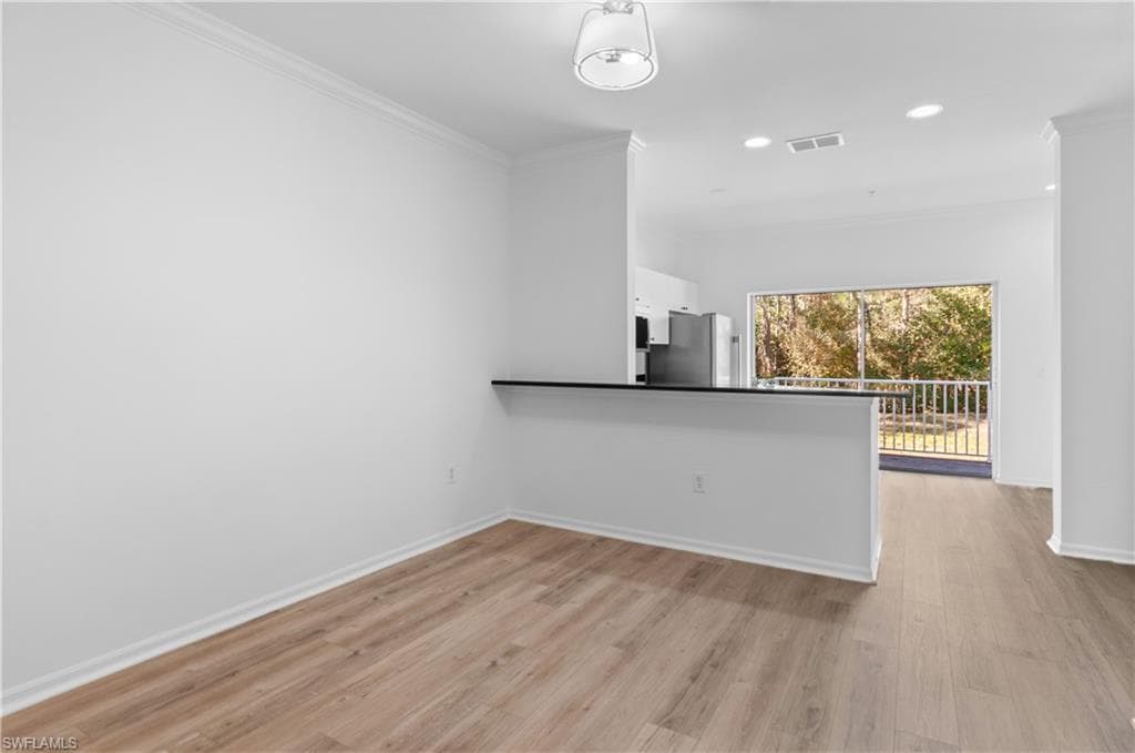 3281 Lindsey LN 4-12