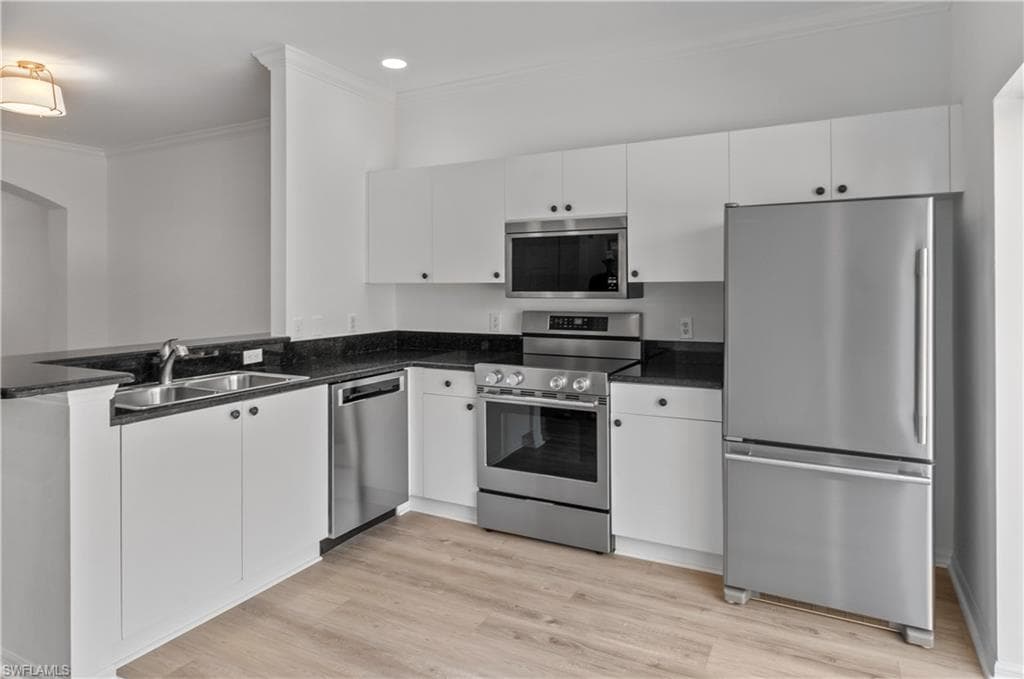 3281 Lindsey LN 4-1