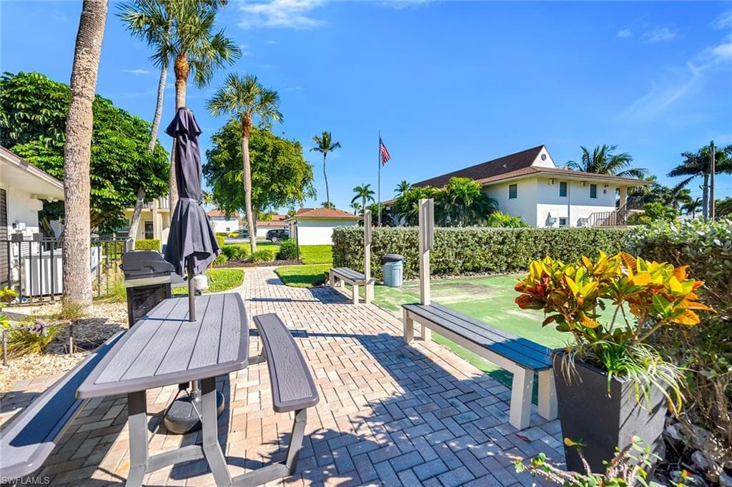 235 Seaview CT B2-27
