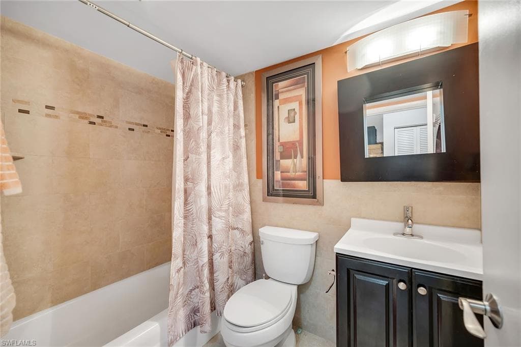 235 Seaview CT B2-17
