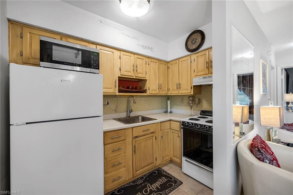 235 Seaview CT B2-12