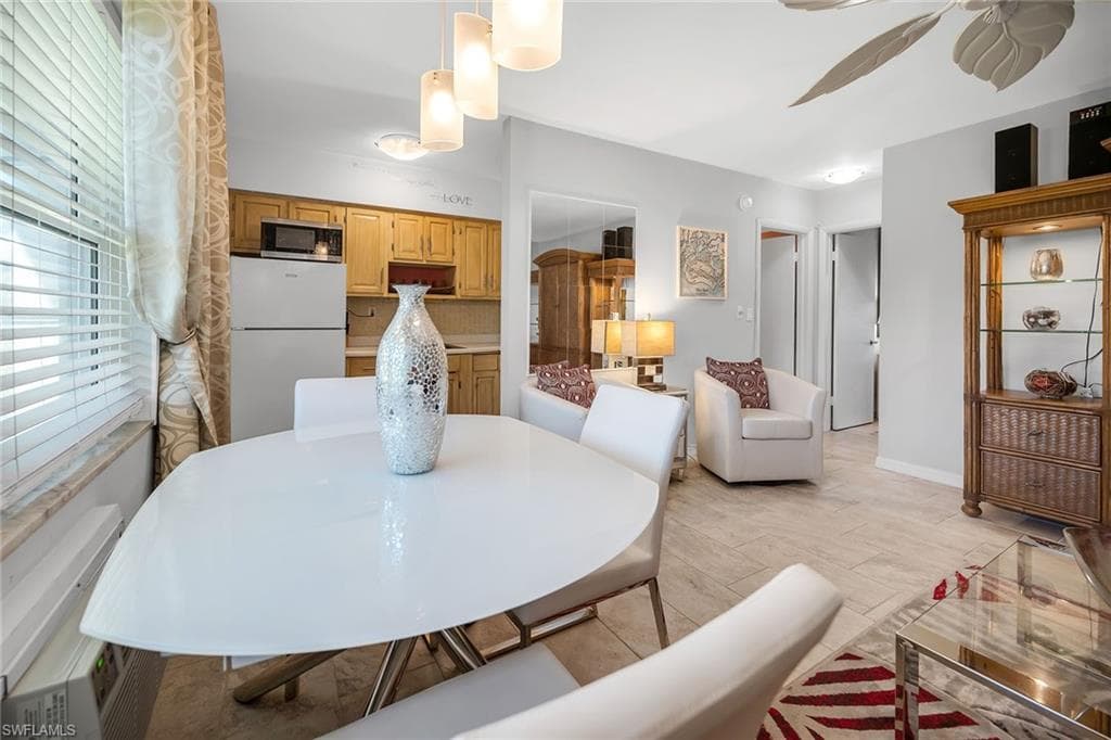 235 Seaview CT B2-7