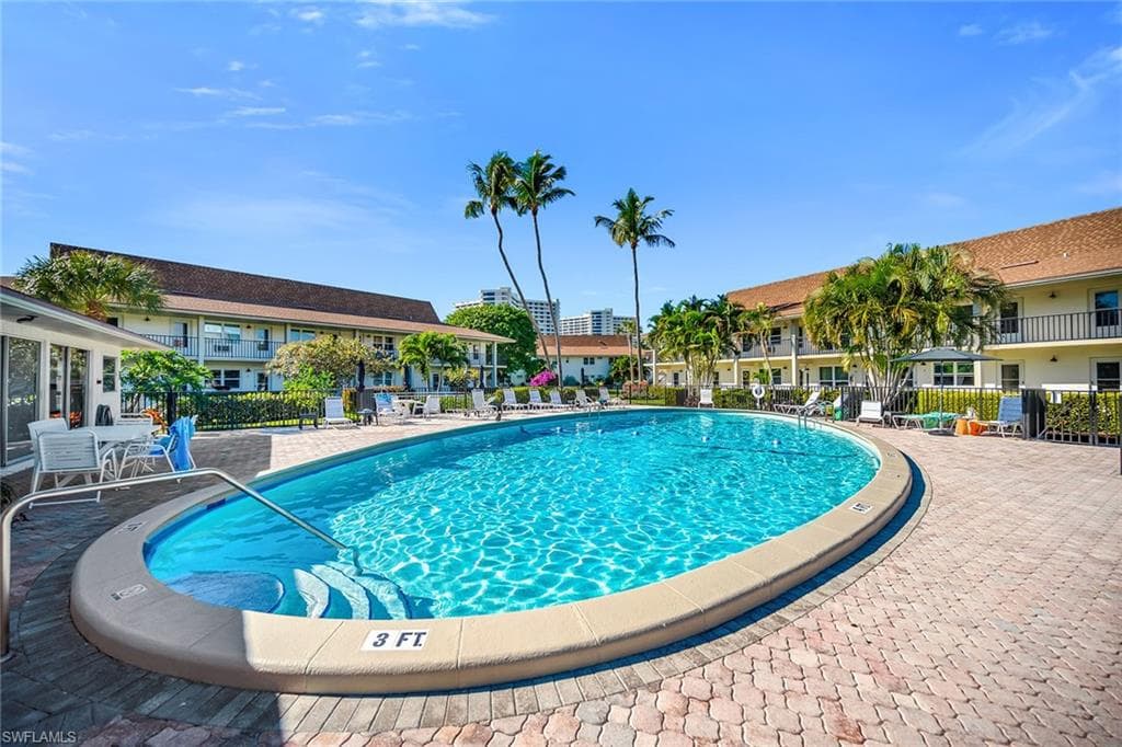 235 Seaview CT B2-36