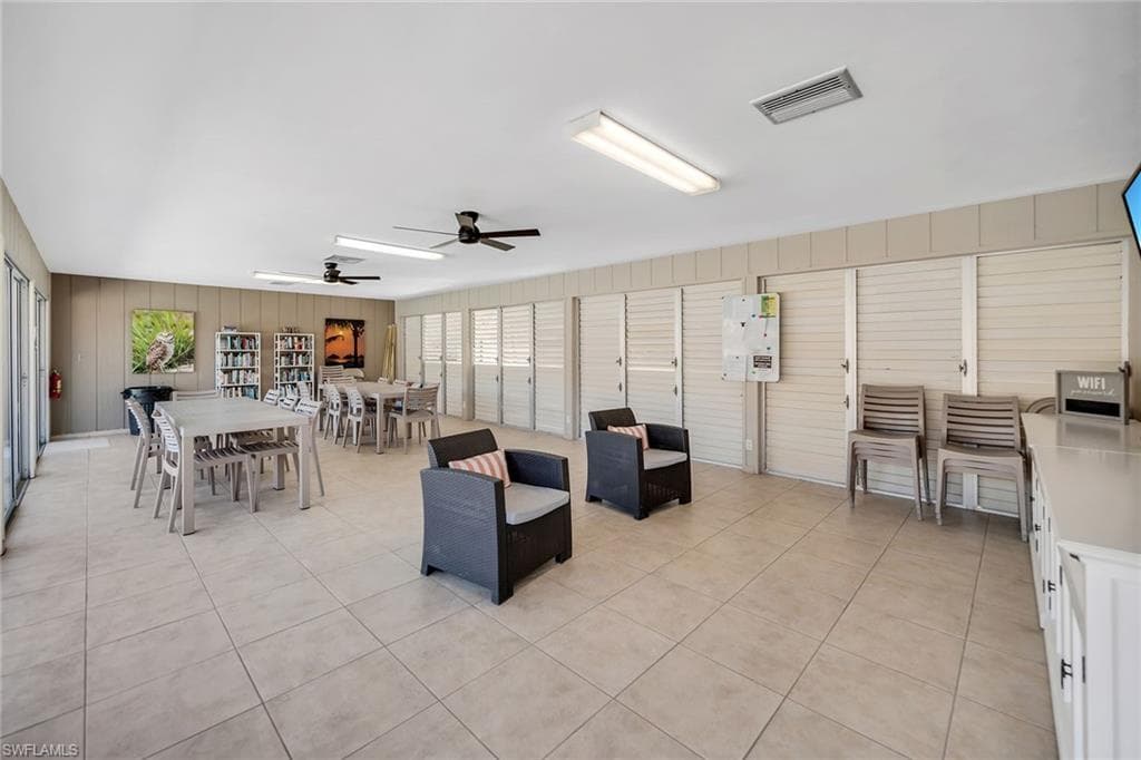 235 Seaview CT B2-28