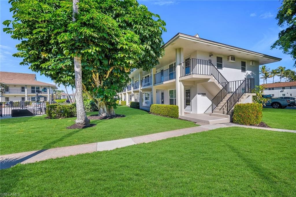 235 Seaview CT B2-20