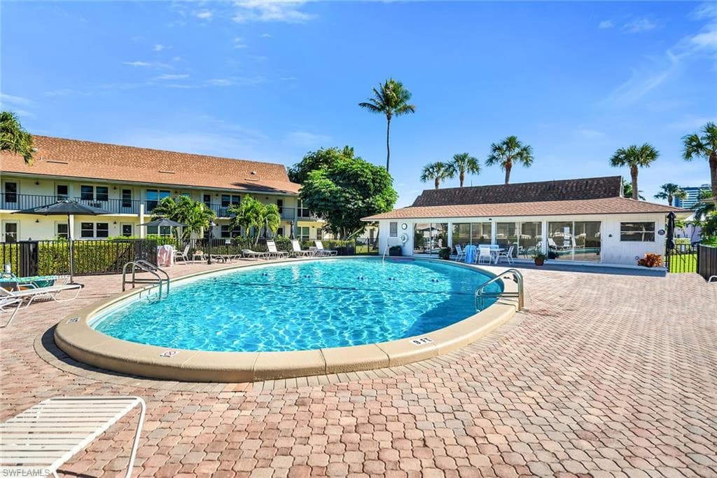 235 Seaview CT B2-34