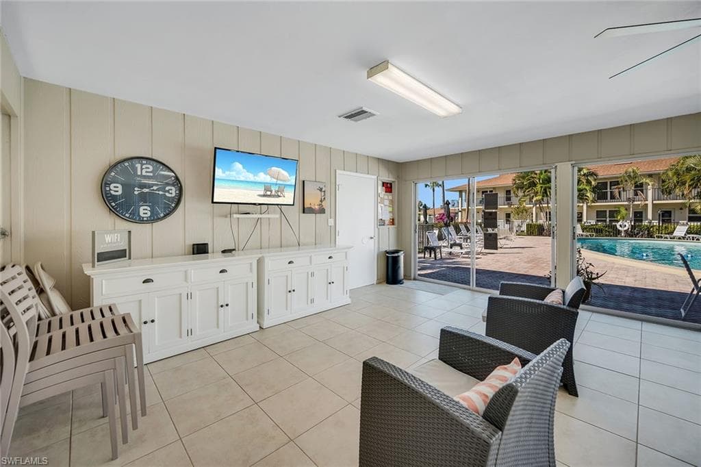 235 Seaview CT B2-29