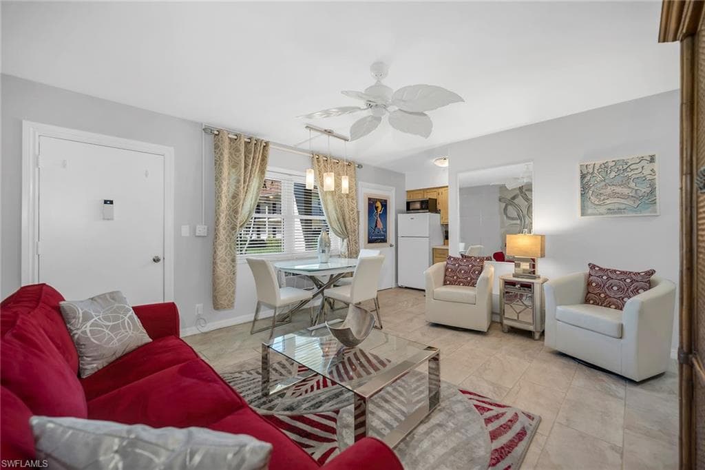 235 Seaview CT B2-4