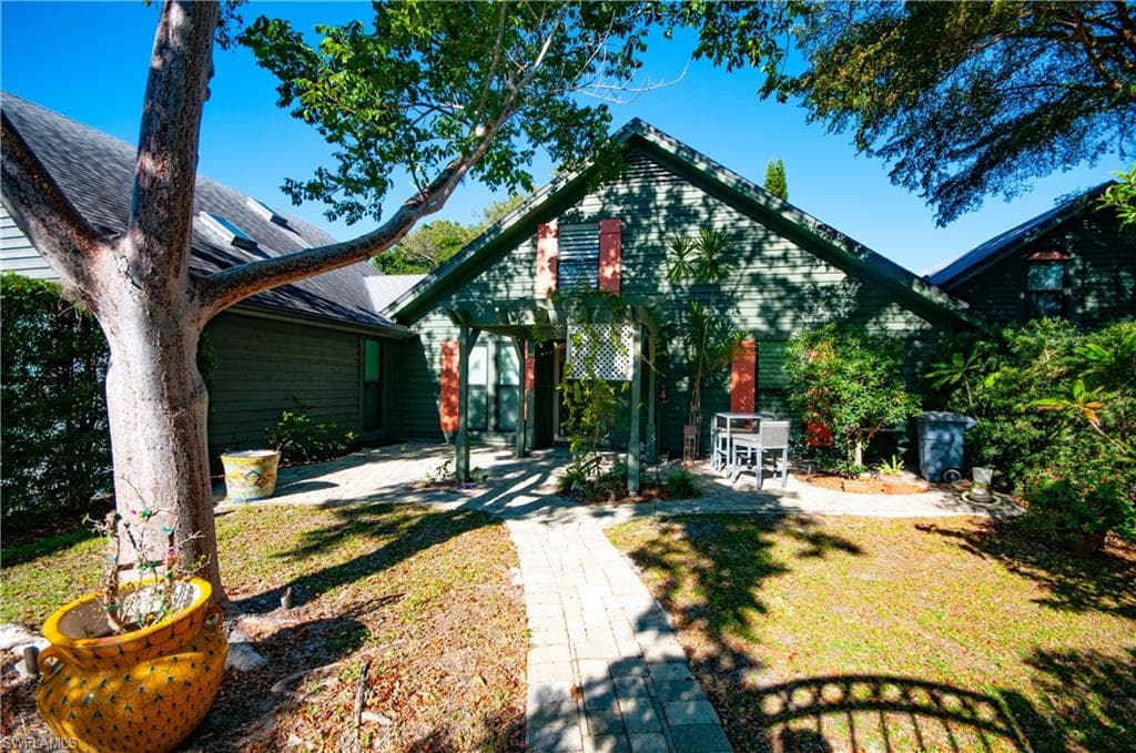 1313 Solana RD W A3-2