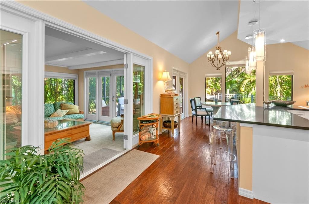 1313 Solana RD W A3-10