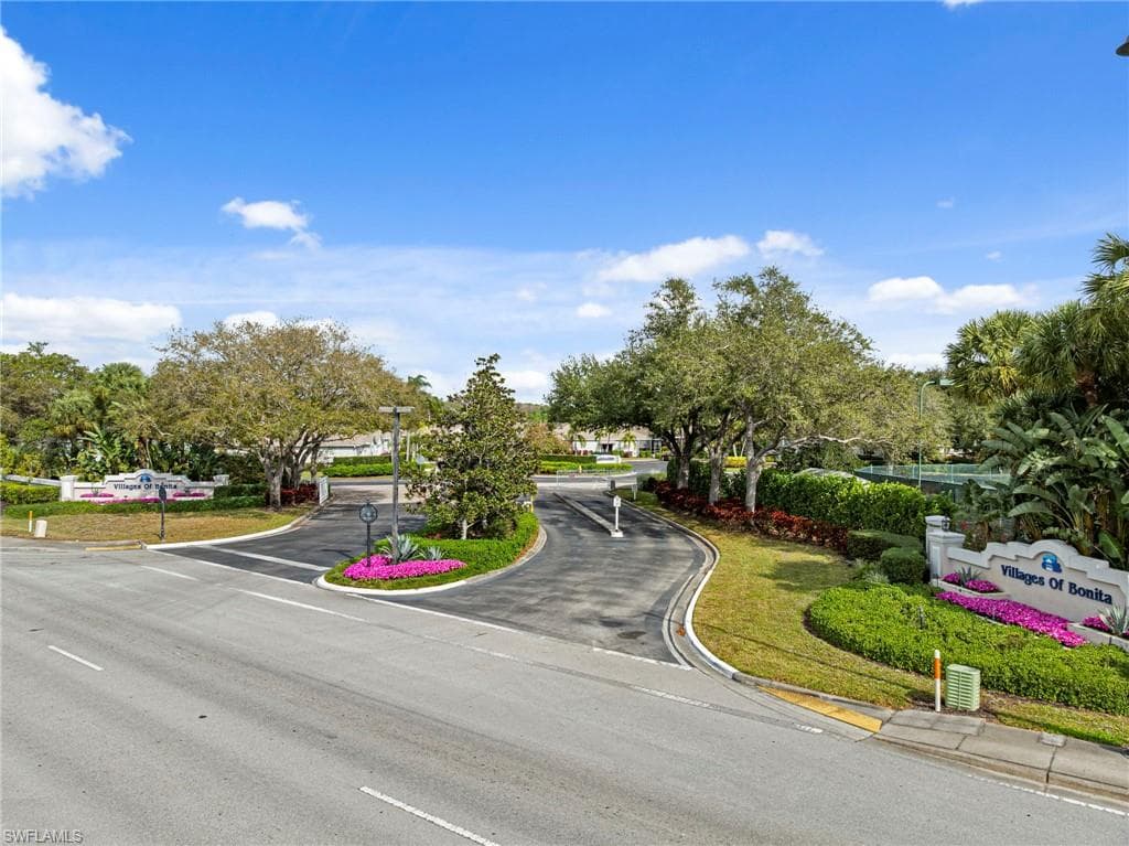 9410 Village View BLVD-33