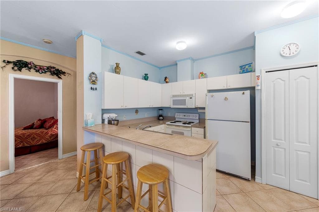 9410 Village View BLVD-8