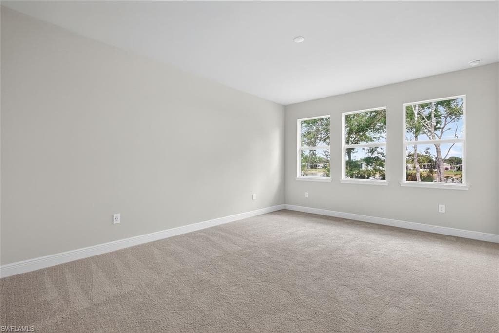 1833 Summerlit AVE-25