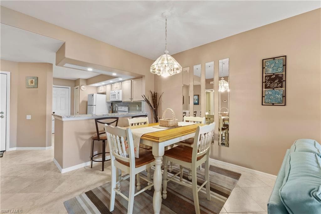 28064 Cavendish CT 2404-12