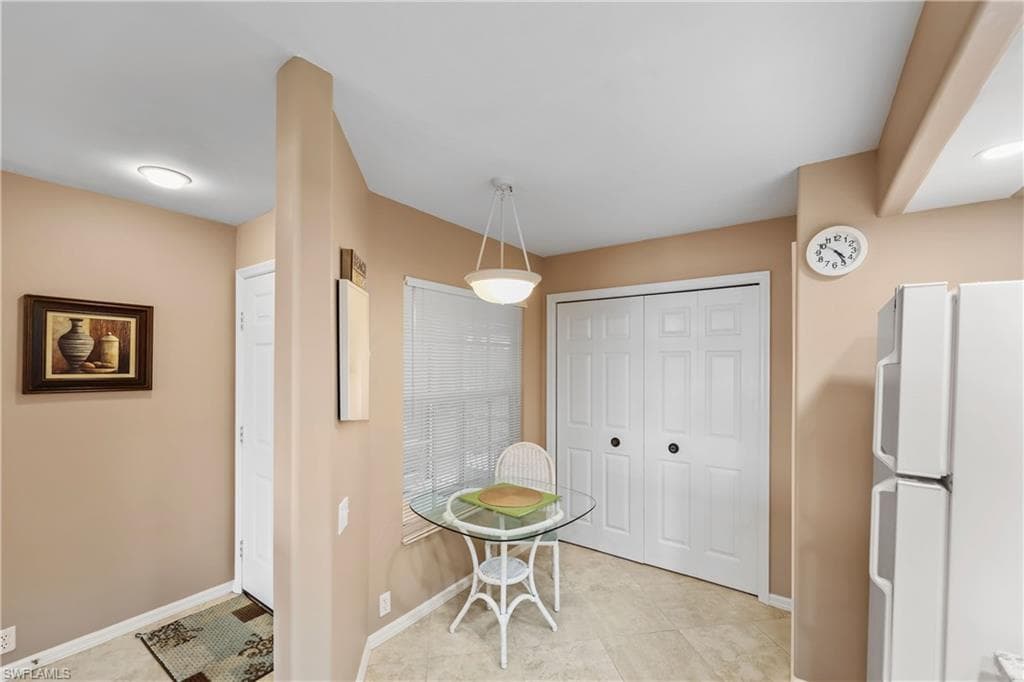 28064 Cavendish CT 2404-8