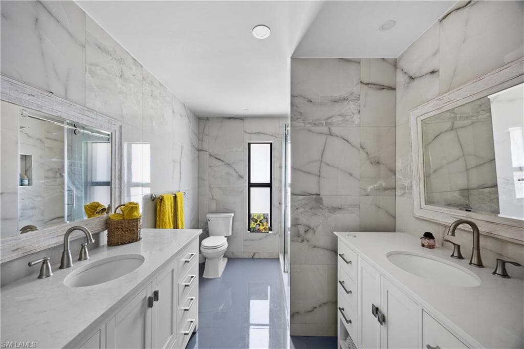 1890 Oakes BLVD SE-14