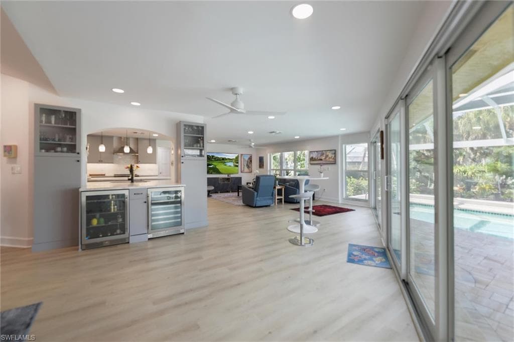 1264 Par View DR-42