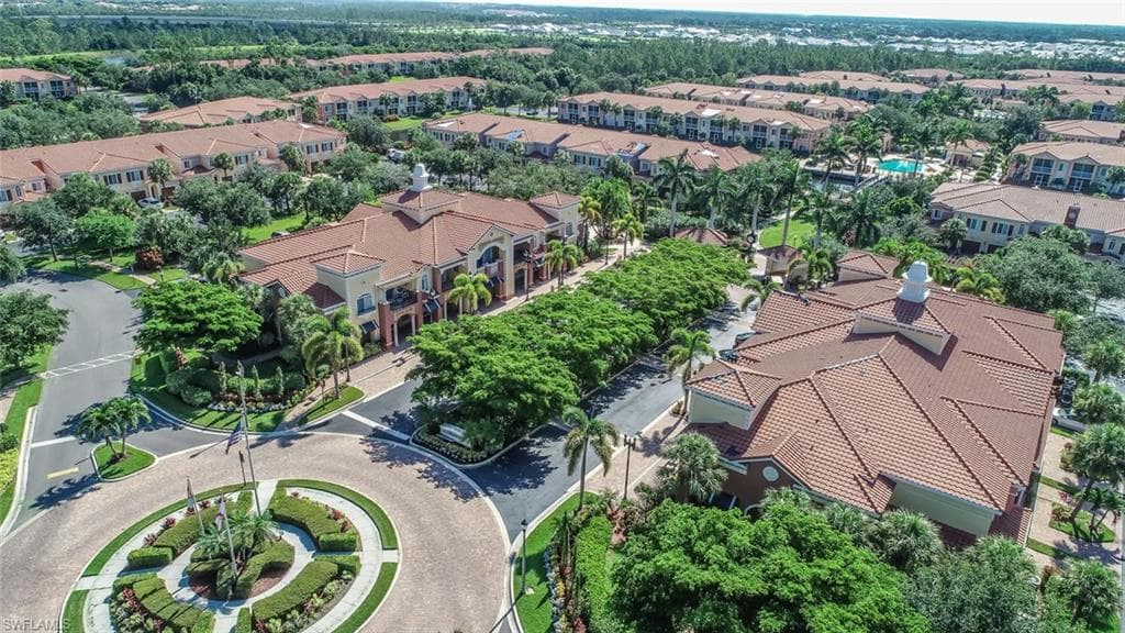 20230 Estero Gardens CIR 206-21