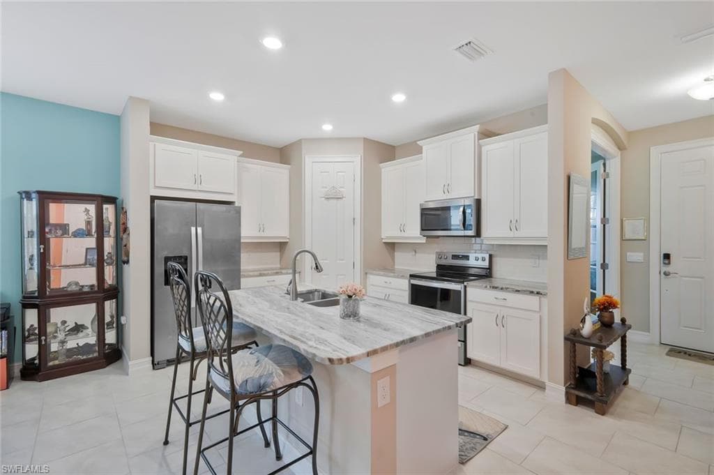 836 Heather Lake AVE-7